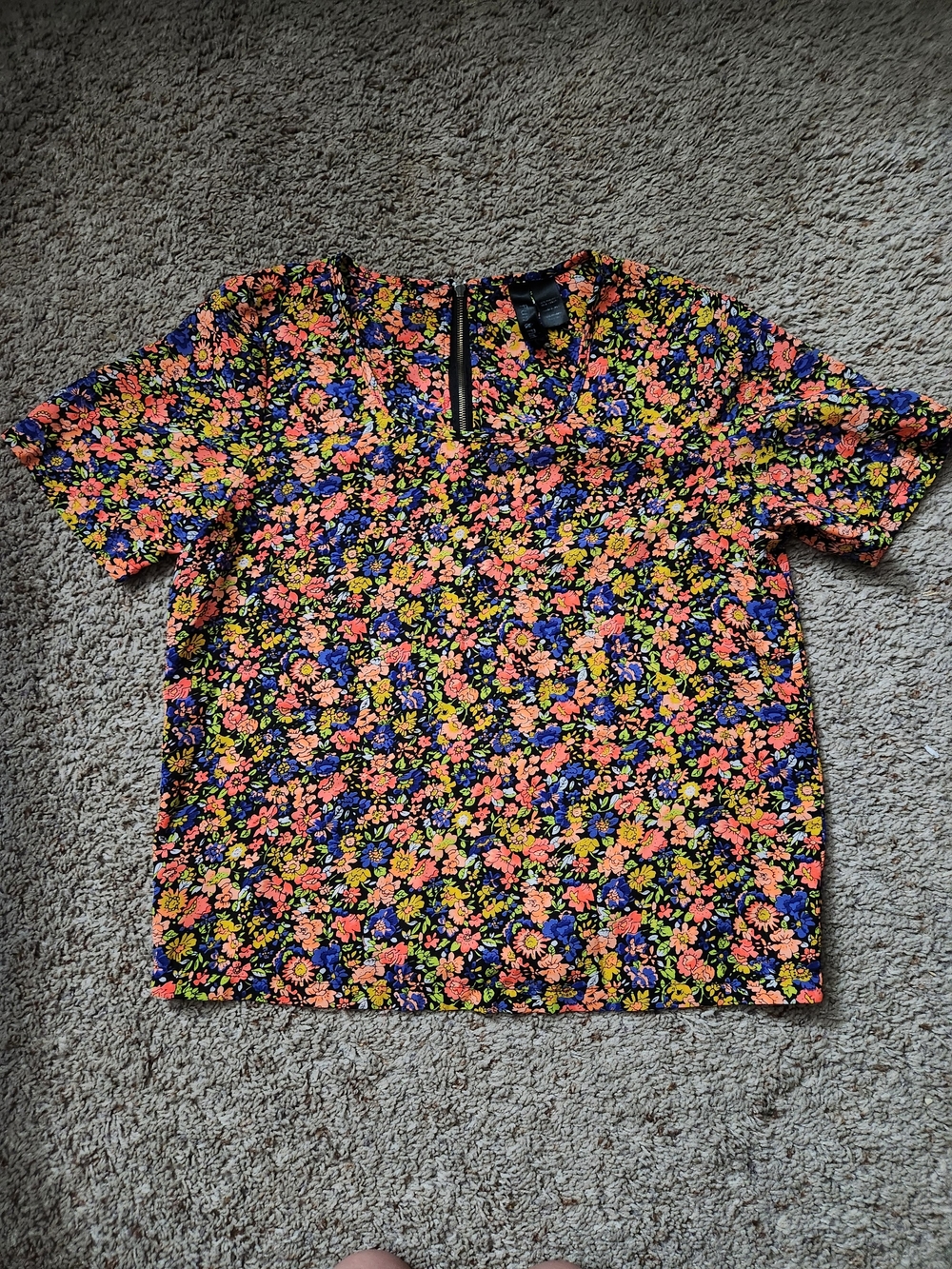Fun & Flirt Floral Short Sleeve Top with Multicolor Blooms For Woman Size S